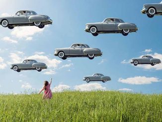 ภาพรถ ลอยอยู่บนท้องฟ้า ของ Logan Zillmer